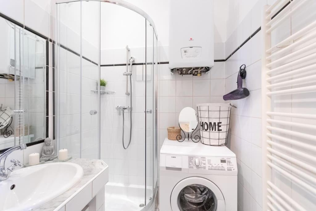 Apartamento Charming & Authentic Vienna Flat - Central Located Exterior foto